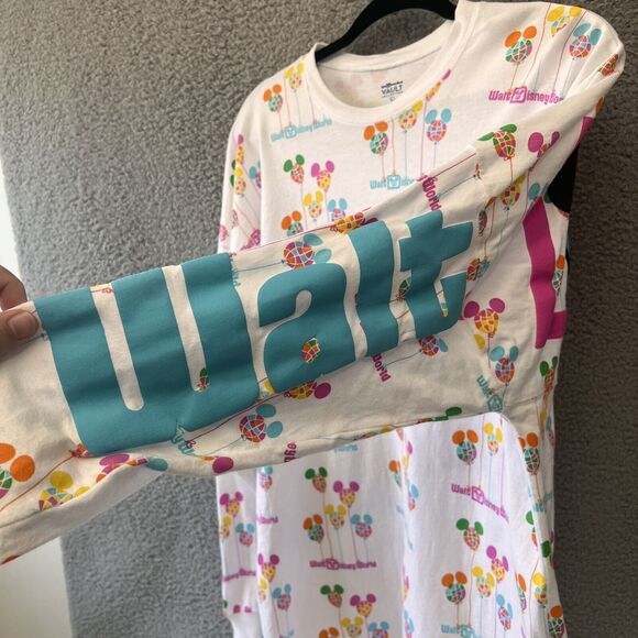 Walt Disney World 50th Anniversary Vault Collection Balloon Spirit Jersey Medium - Picture 8 of 14